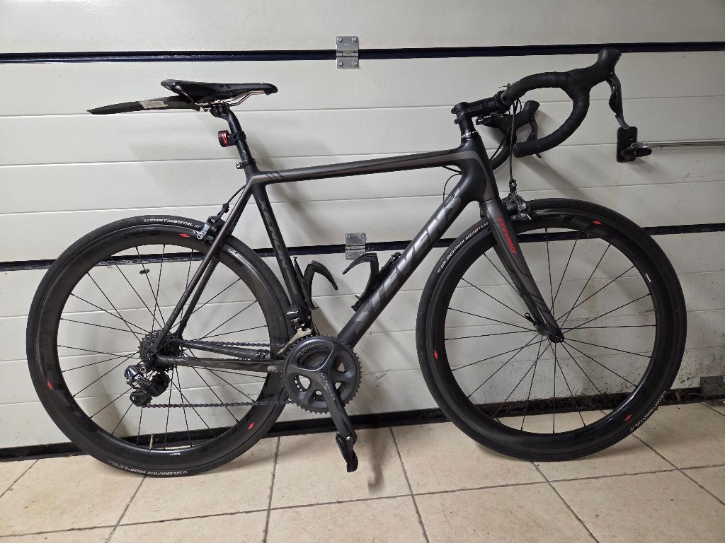 Stevens Xenon Di2 Ultegra 56 carbone + roues carbone, Fietsen en Brommers, Ophalen, Zo goed als nieuw, 10 tot 15 versnellingen