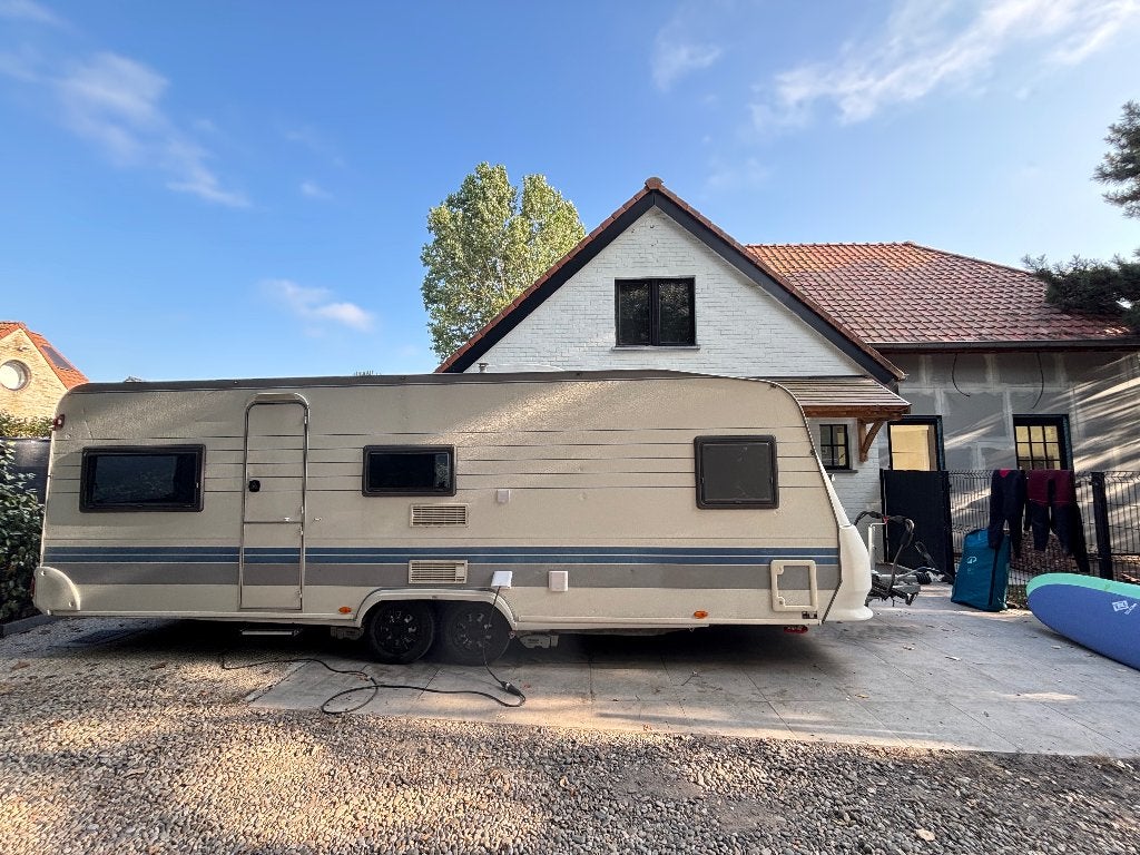 Hobby Exclusive 650 KMFE incl Voortent en mover, Caravans en Kamperen, Omvormbare zithoek, Rondzit, Hobby, Particulier