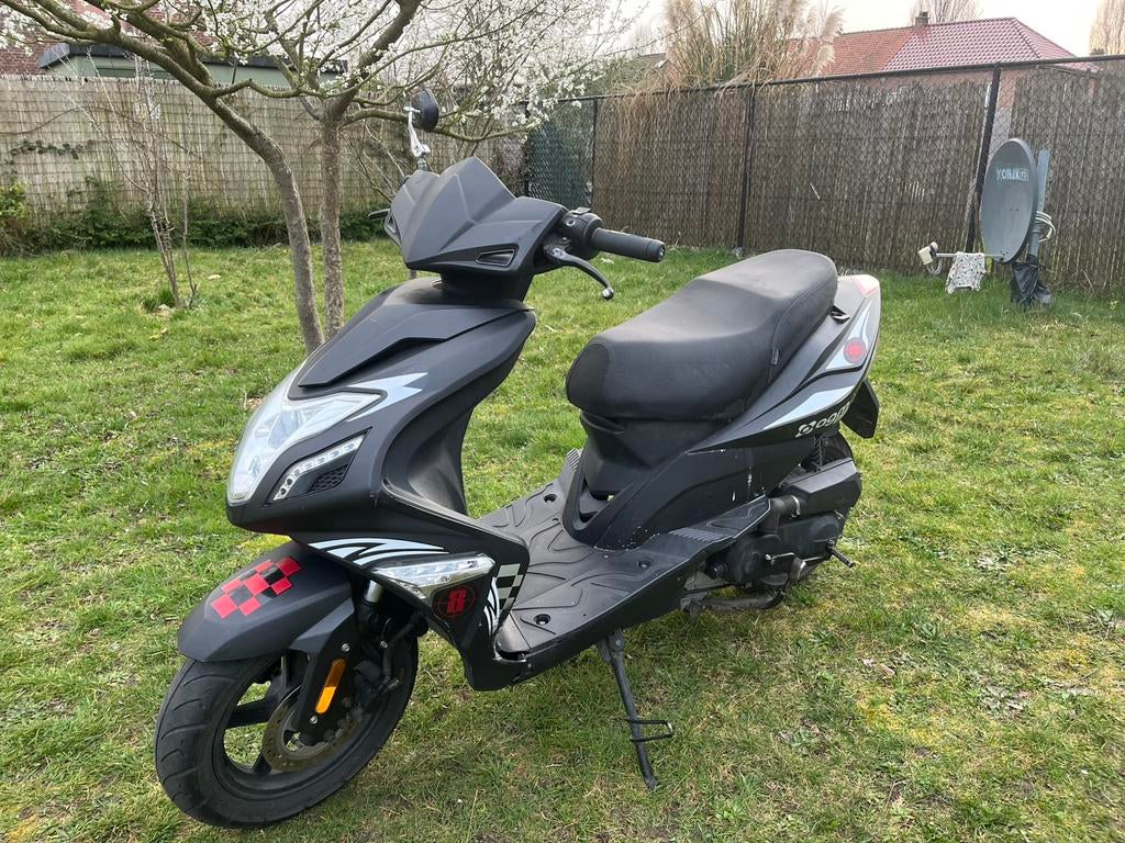 Agm R8 2019, Fietsen en Brommers, Ophalen, Zo goed als nieuw