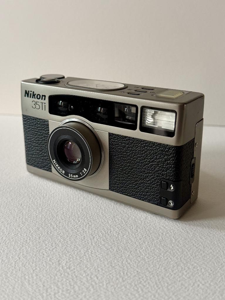 Nikon 35 Ti, Audio, Tv en Foto, Fotocamera's Analoog, Ophalen, Gebruikt, Compact, Nikon