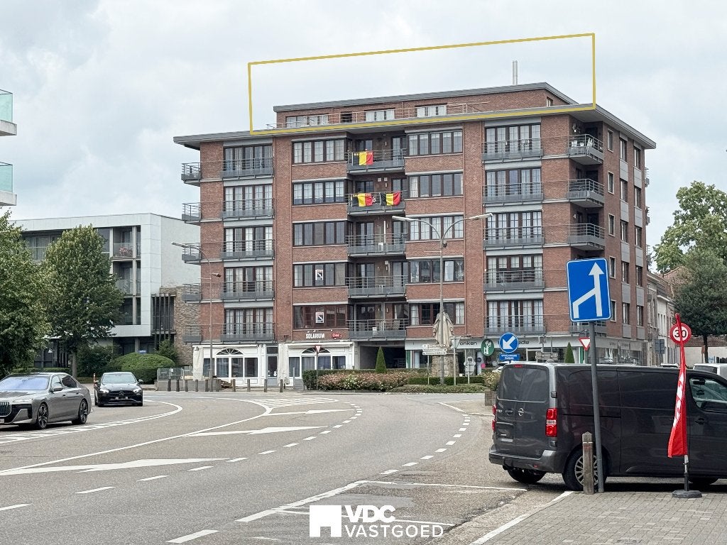 Uniek penthouse van 140 m² met indrukwekkend dakterras, Immo, 3 kamers, Provincie Limburg, Tongeren-Borgloon, Appartement