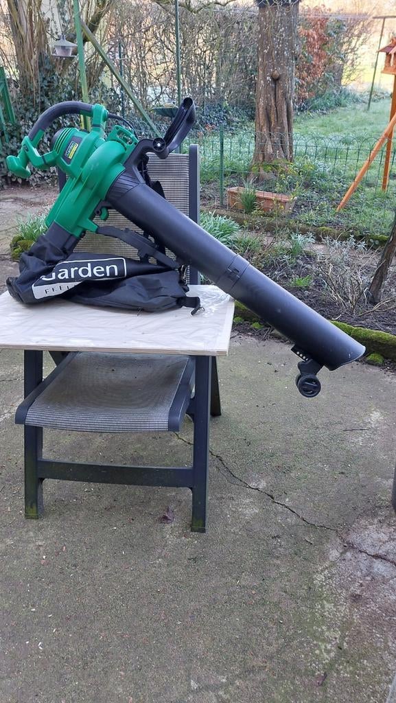 Aspirateur/ souffleur, Enlèvement, Électrique