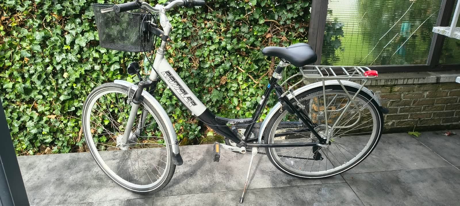 Damesfiets, Ophalen