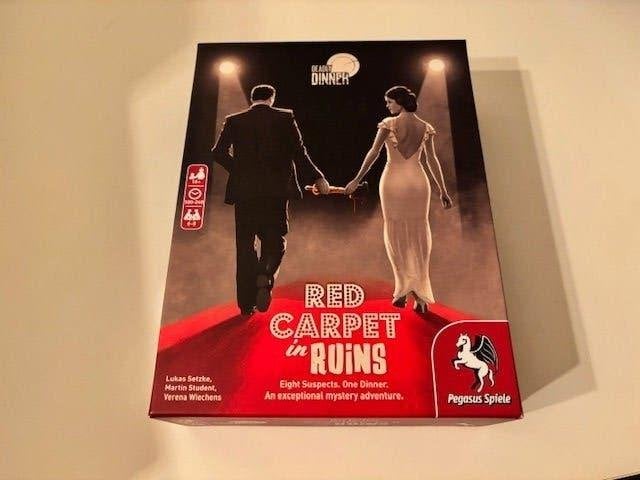 Red Carpet in Ruins - Deadly Dinner, Vijf spelers of meer, Ophalen of Verzenden, Zo goed als nieuw, Pegasus Spiele