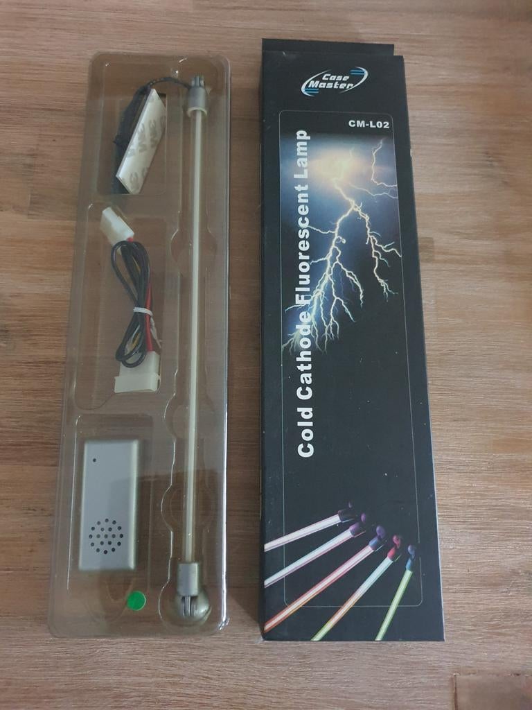 Case master 90s pc tuning 30cm neon tube, Enlèvement
