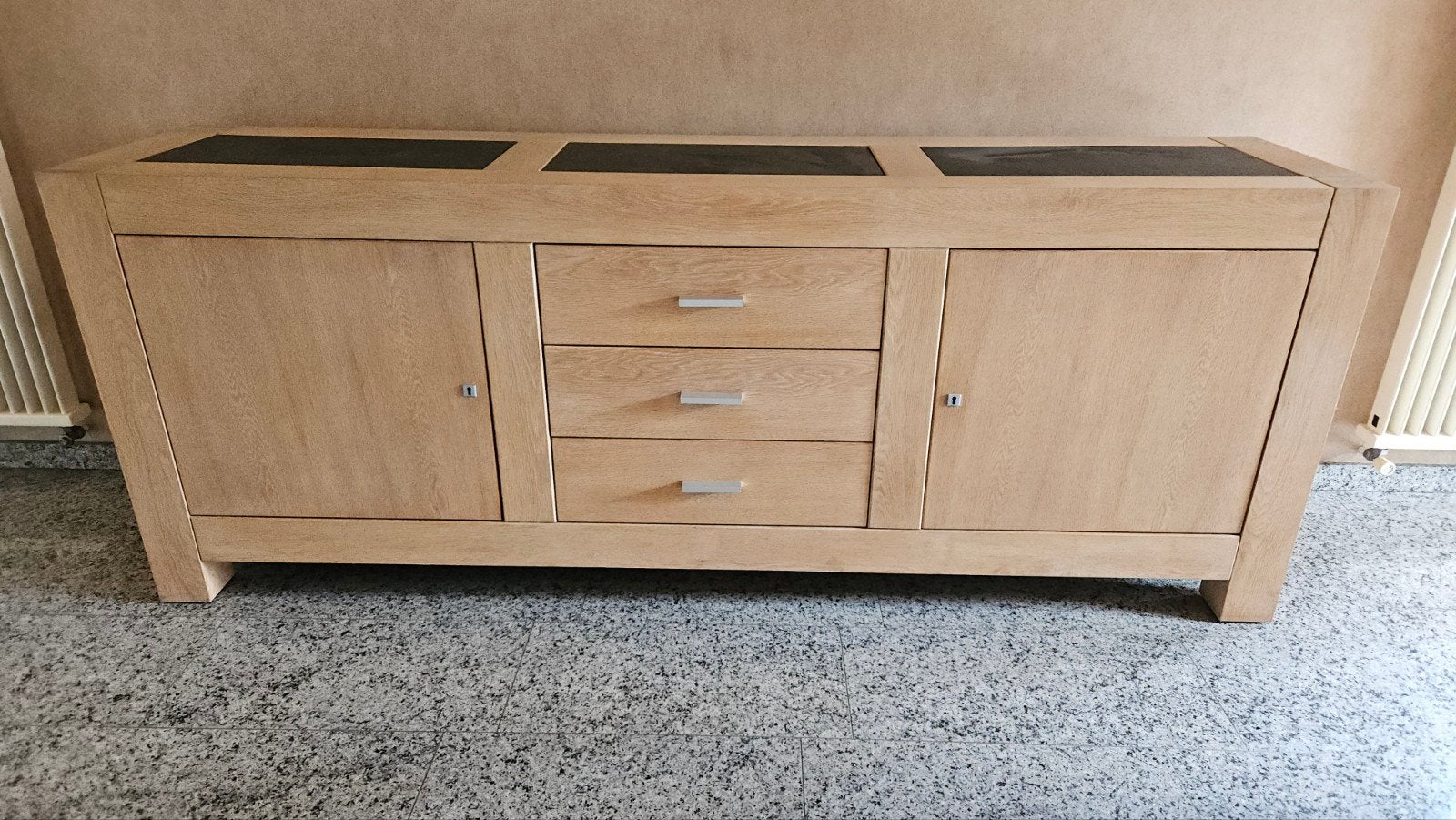 Dressoir, Enlèvement