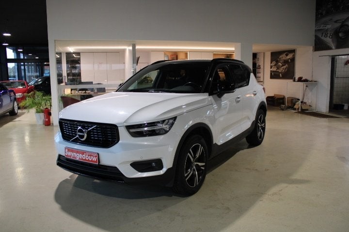 Volvo XC40 1.5 T3 R-Design,1 eigenaar,garantie, Auto's, Voorwielaandrijving, 4 cilinders, Wit, Bedrijf