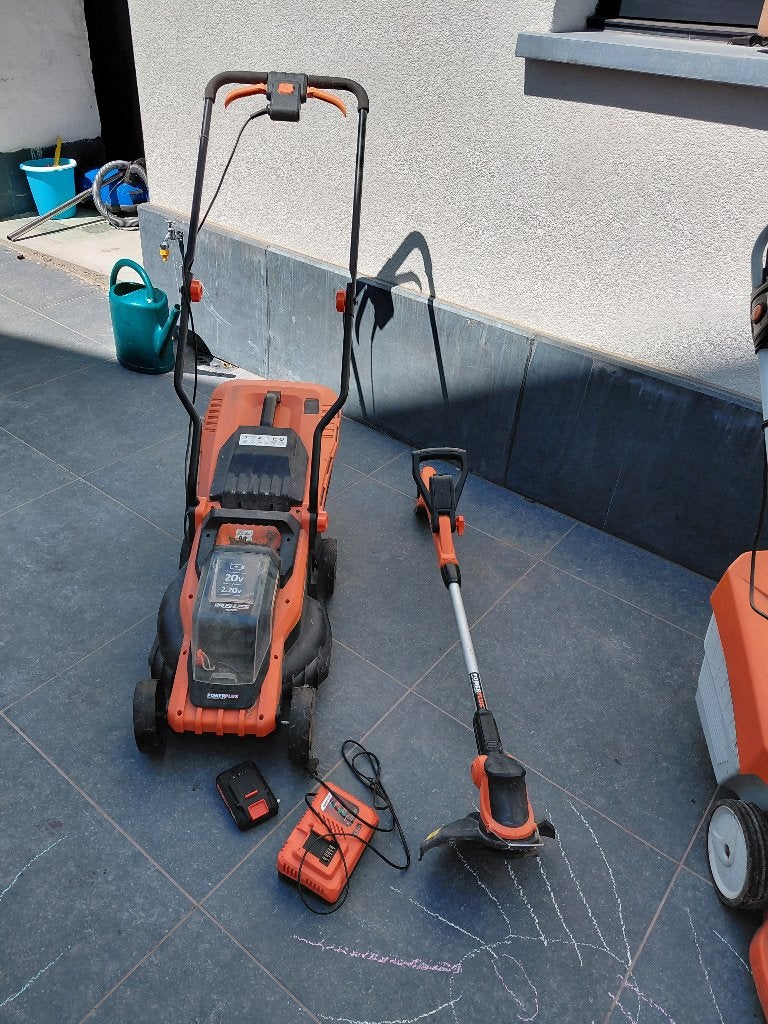 Grasmaaier en grastrimmer met accu en lader (powerplus), Tondeuses à gazon sur batterie, Tondeuse rotative, 30 à 39 cm, Enlèvement