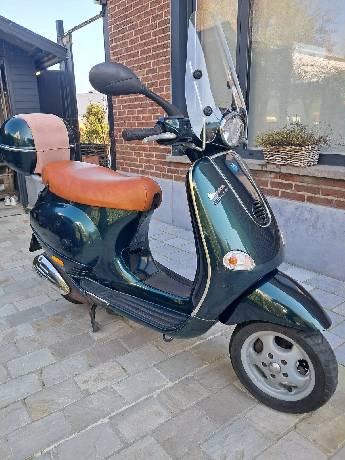 Vespa 125cc, Ophalen, Zo goed als nieuw