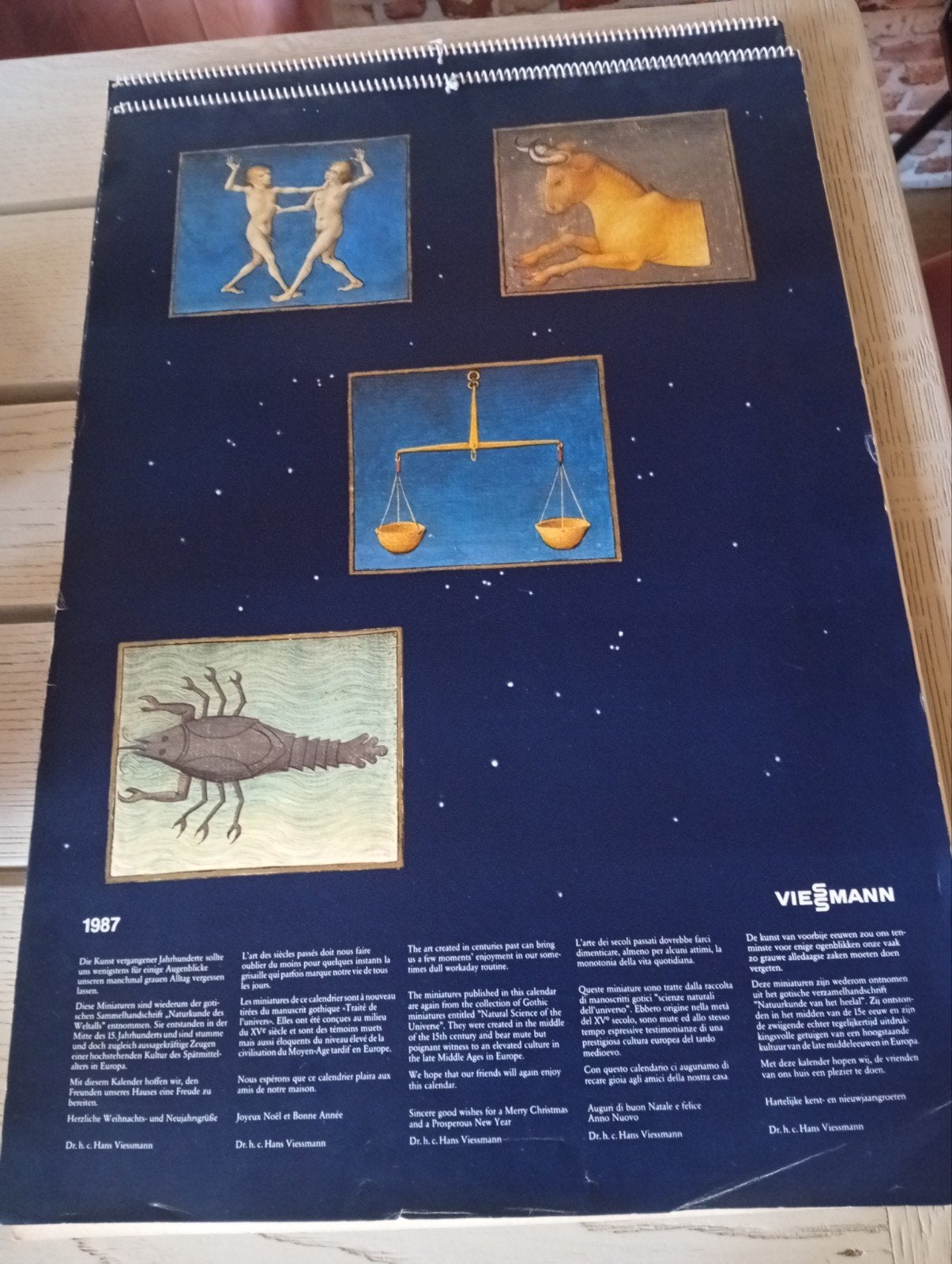 Oude viesmann kalender met plakplaatjes, Boeken, Kunst en Cultuur | Beeldend, Ophalen of Verzenden