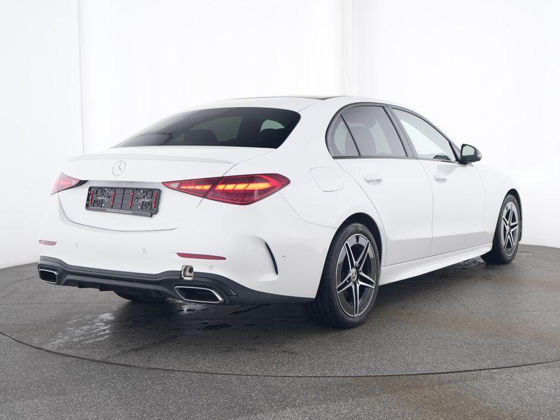 Mercedes-Benz C-klasse 180 Berline AMG Line | Panoramisch Da, Automaat, 4 deurs, Zwart, 4 cilinders