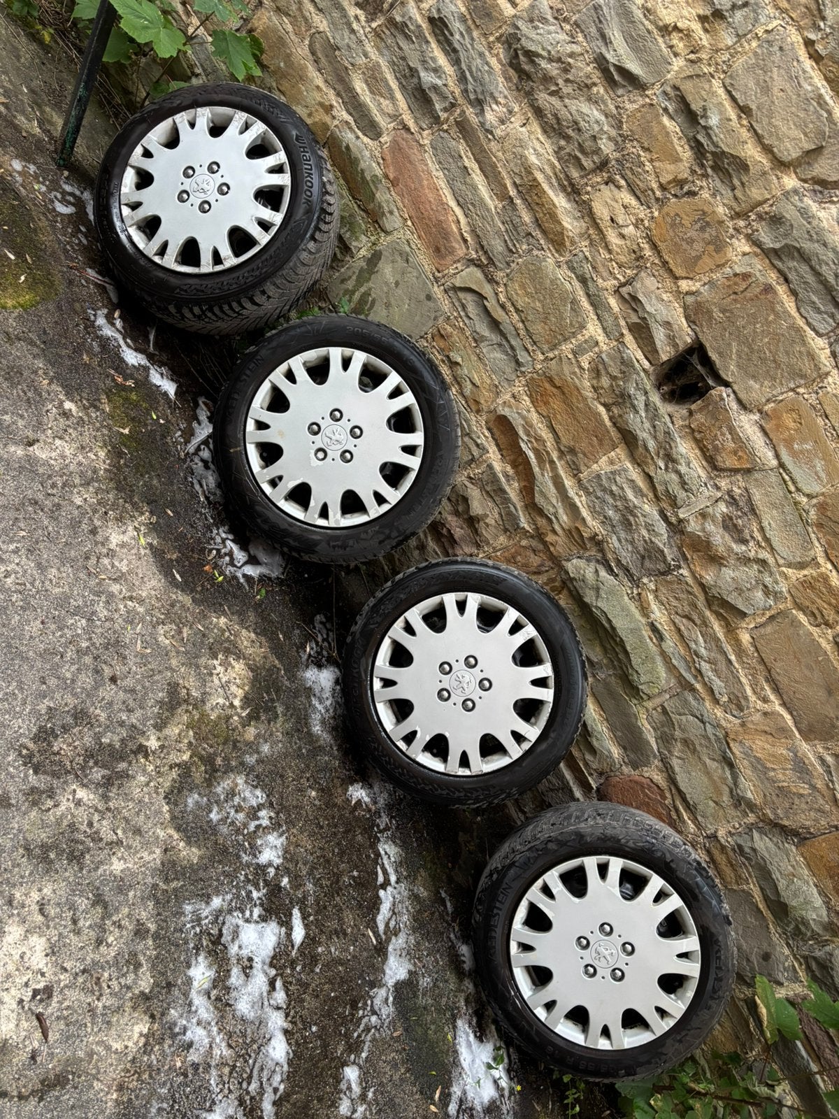 4 jante tôle 16" avec enjoliveur d'origine Peugeot 4X108, Autos : Pièces & Accessoires, Enlèvement, Utilisé, 16 pouces, Pneus et Jantes