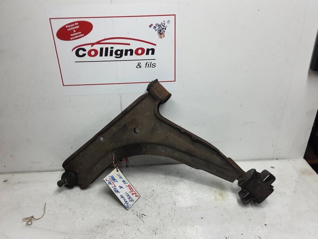 BRAS DE SUSPENSION AVANT GAUCHE (TRIANGLE) Porsche 924, Utilisé, Rue de l'Espoir 34 34
4030  GRIVEGNÉE, BE, Info@Collignon.be