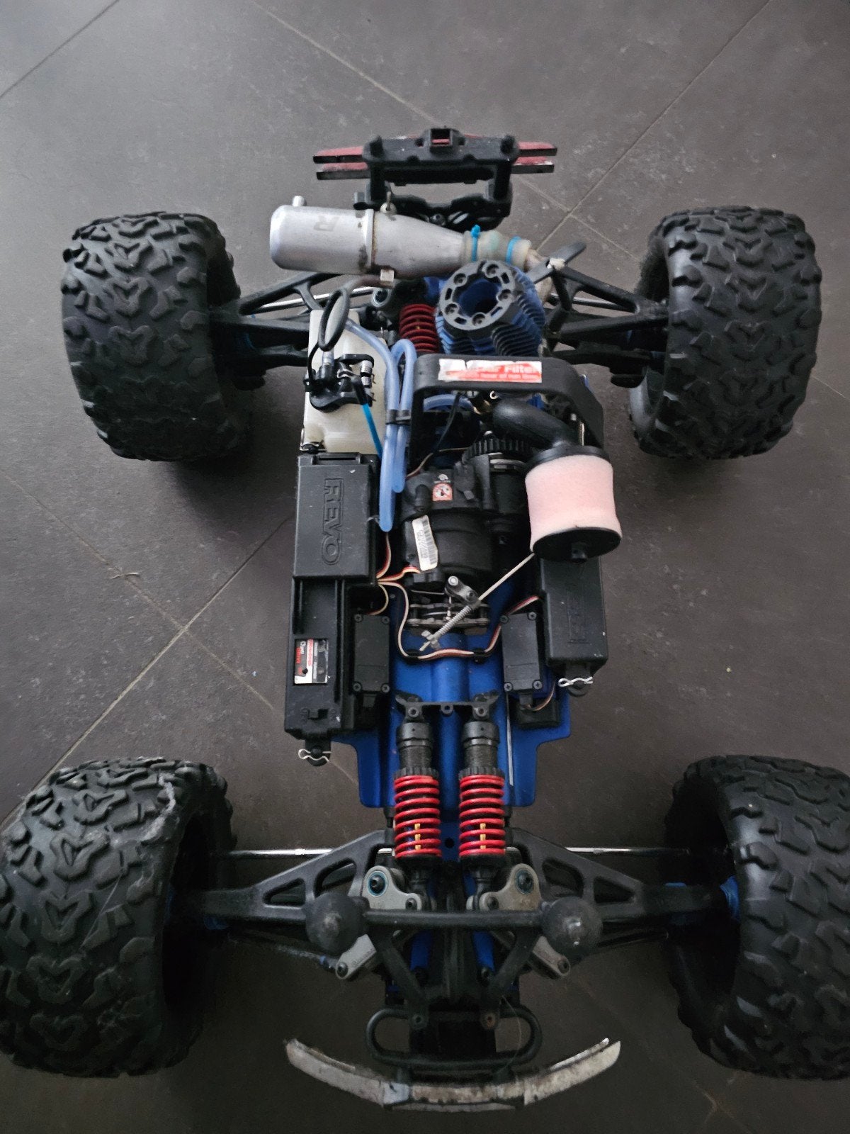 Traxxas Revo, Échelle 1:10, Voiture off road, Enlèvement, Utilisé