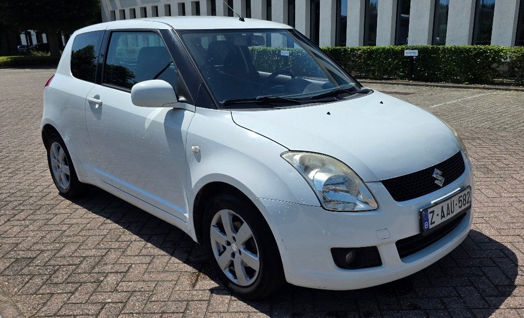 Suzuki Swift 1.3 – 2009 – Airco – Historique d'entretien, Autos, Suzuki, Achat, Entreprise, 4 cylindres, 3 portes