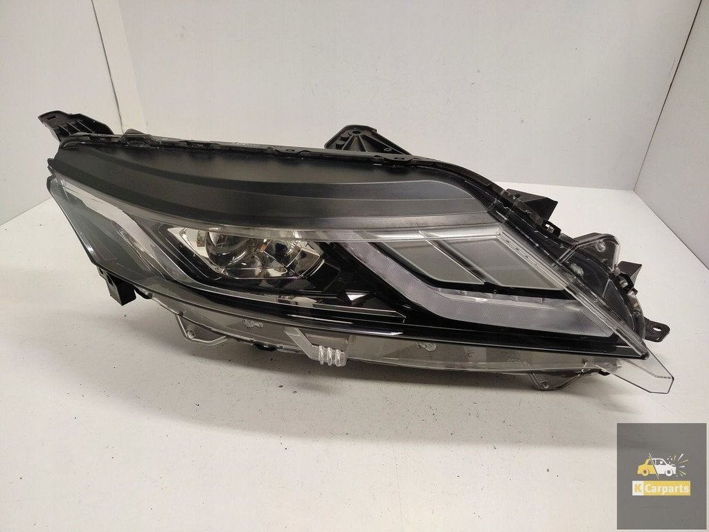 8301D382, Mitsubishi L200 V Lift Full LED rechterlamp, Info@mitsubishi-motors.com, Gebruikt, Mitsubishi Motors Corporation, Mitsubishi