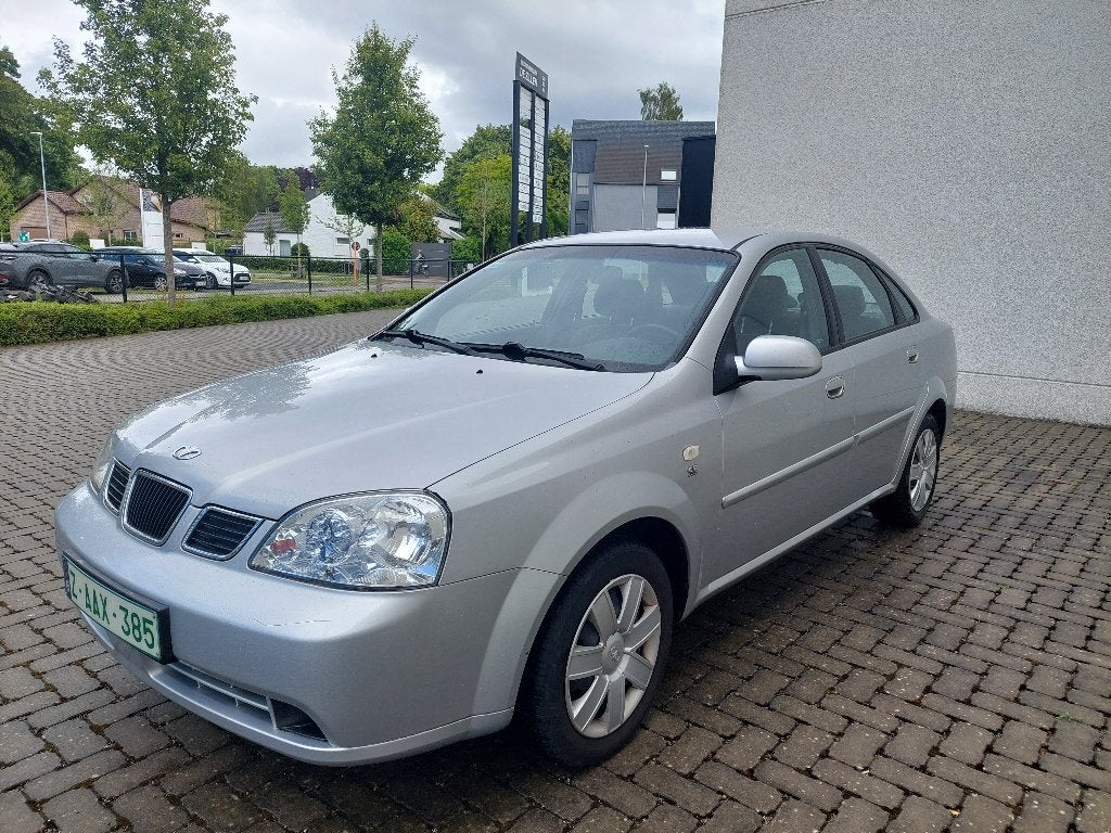 DAEWOO NUBIRA 1.6i 109PK - AIRCO - TREKHAAK, Auto's, Dealer onderhouden, Airconditioning, Bedrijf, 5 deurs
