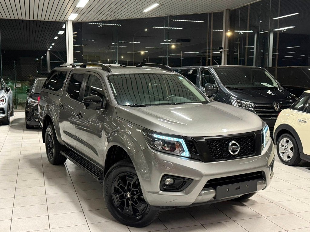 Nissan Navara Alpha 4x4 Automatique DoubleCabine Utilitaire, Autos, Cuir, Achat, Entreprise, Entretenue par le concessionnaire