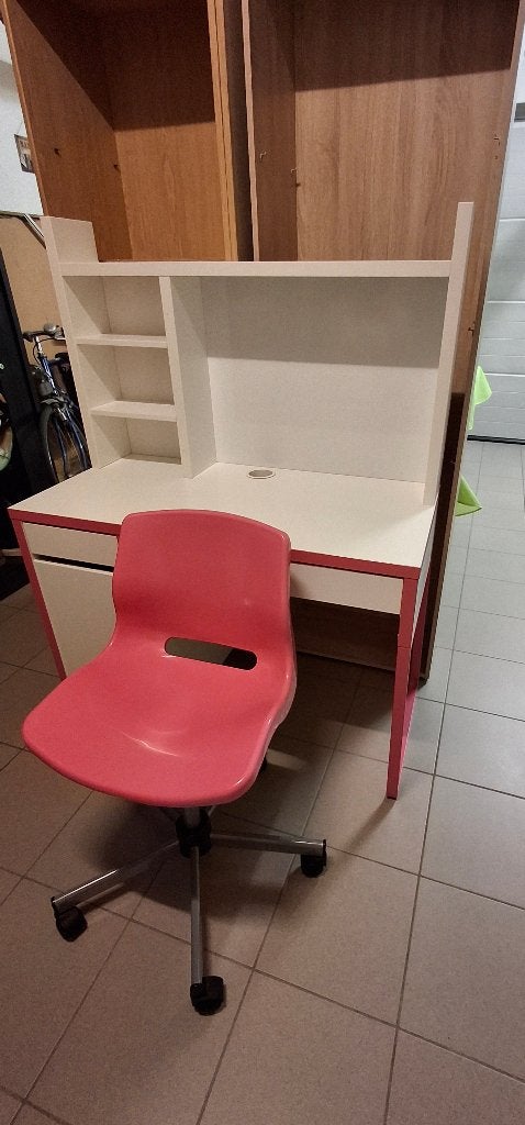 Bureau, Huis en Inrichting, Ophalen, Gebruikt, Hout, Roze