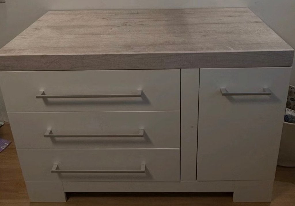 Commode babykamer "futura" €100, Kinderen en Baby's, Ophalen, 50 tot 70 cm, 100 cm of meer, Zo goed als nieuw