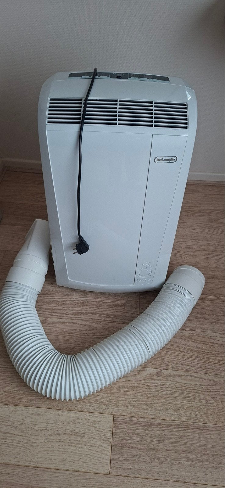 De'Longhi Pinguino airco, Elektronische apparatuur, Airco's, Ophalen, Zo goed als nieuw, Mobiele airco