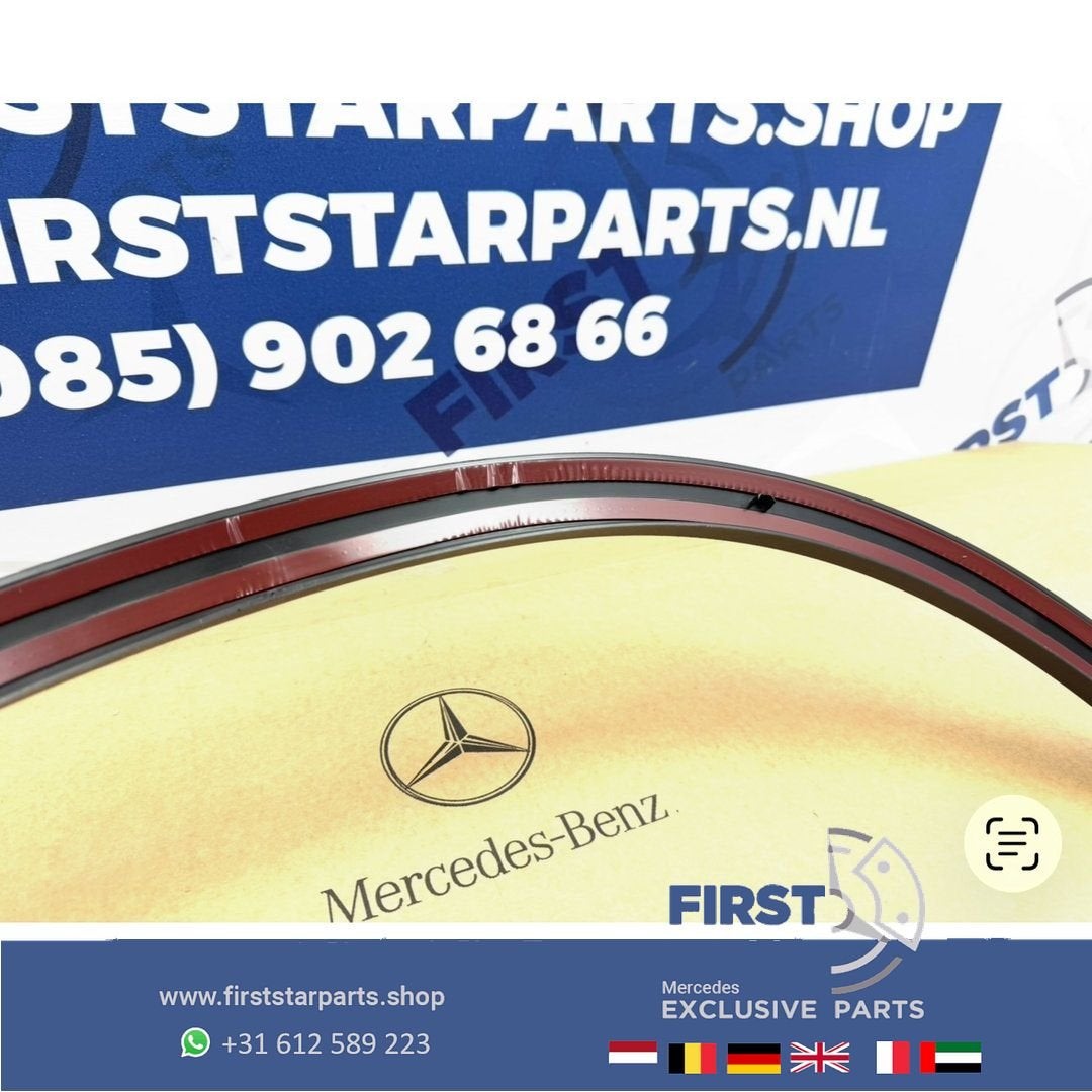 W253 GLC SPATBORD LIJST ZIJSCHERM SIERLIJST LINKS RECHTS VOO, Auto-onderdelen, Gebruikt, -, Voor, Ophalen of Verzenden