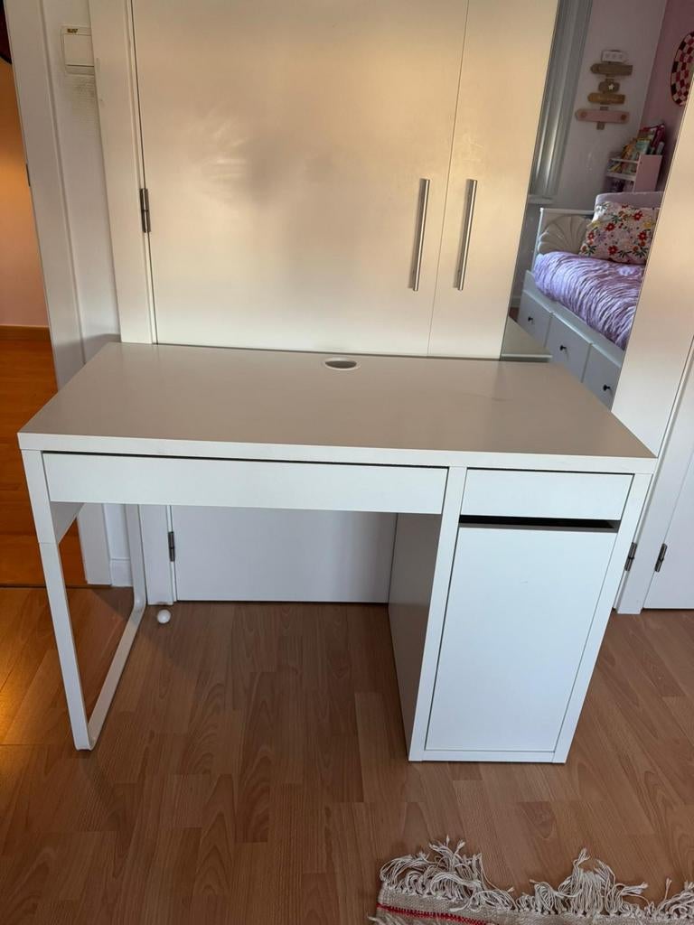 IKEA MICKE BUREAU, Huis en Inrichting, Ophalen