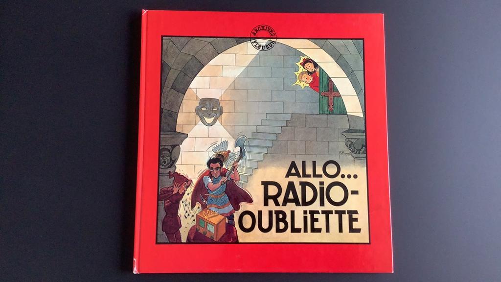 Allo… radio-oubliette, Ophalen of Verzenden, Zo goed als nieuw