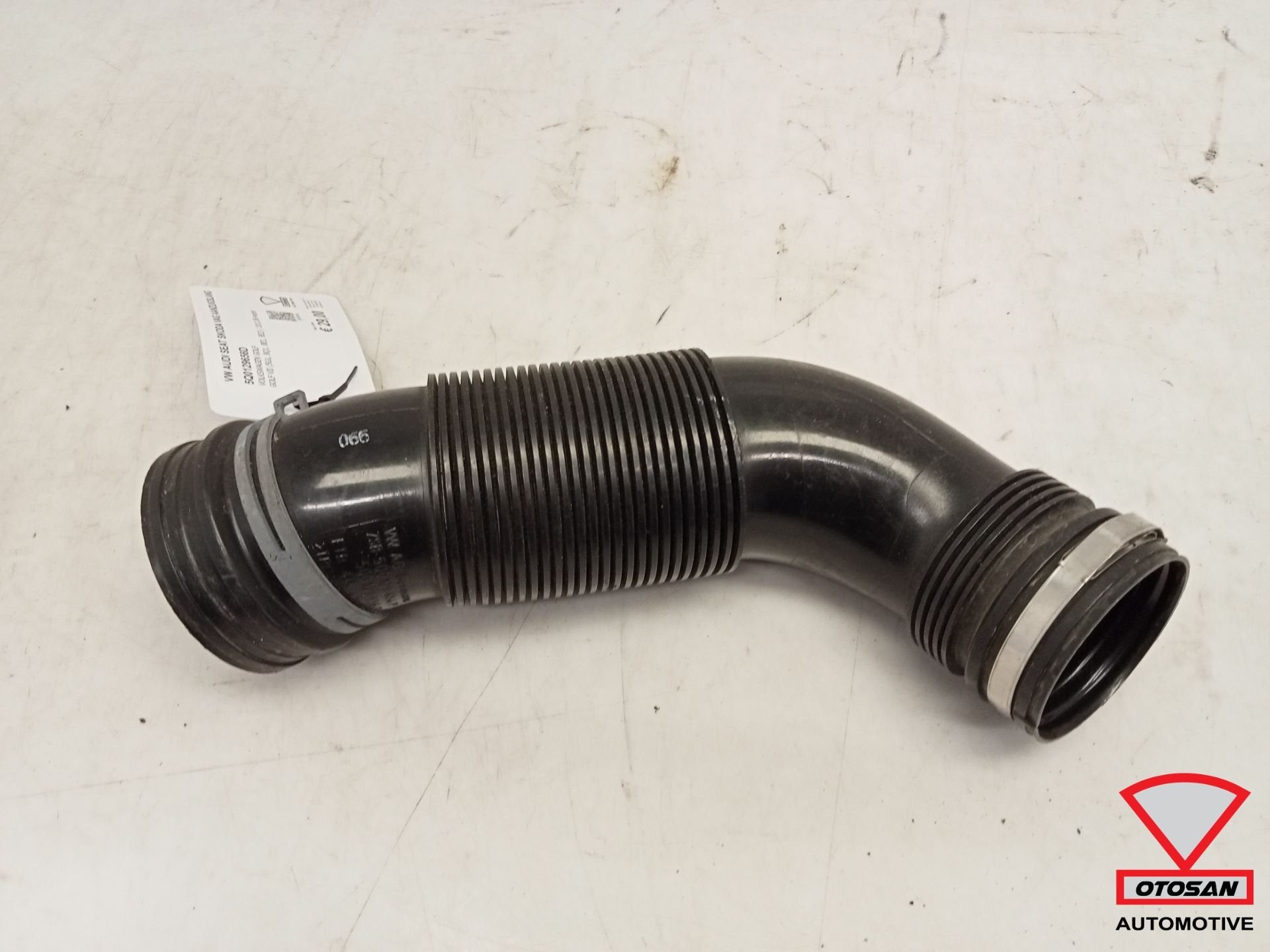 VW Audi Seat Skoda VAG Aanzuigslang luchtinlaat 5Q0129656D, Gebruikt, Volkswagen, Volkswagen AG, Vw@volkswagen.de
