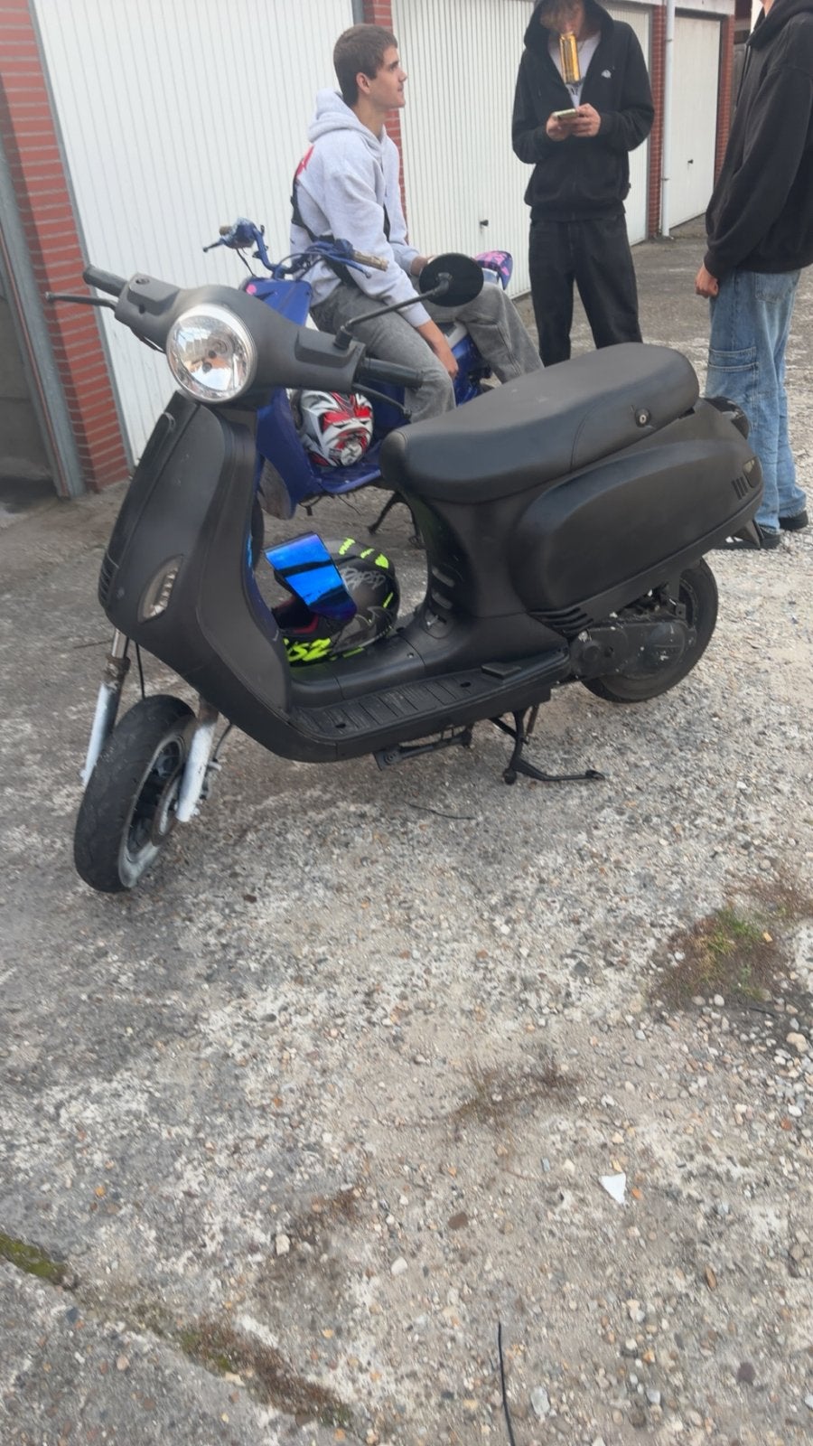 Agm vx50, Fietsen en Brommers, Ophalen, Zo goed als nieuw, Benzine