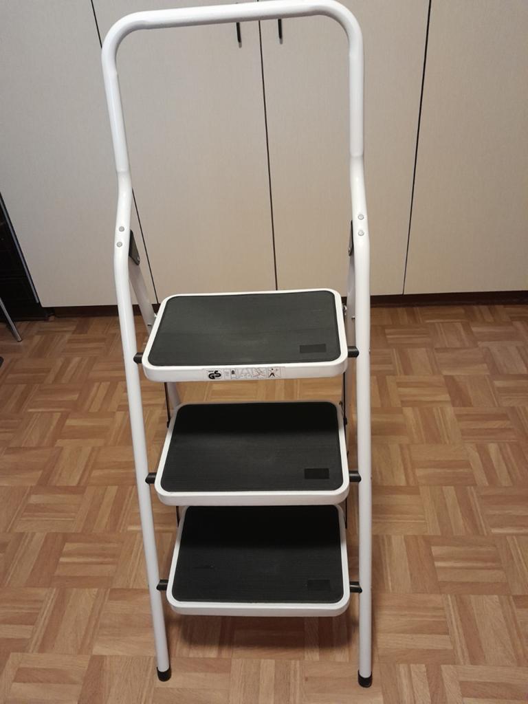 Stevige trapladder met 3 treden. NIEUW, Bricolage & Construction, Échelles & Escaliers, Neuf, Escalier, Moins de 2 mètres, Pliable ou rétractable/escamotable