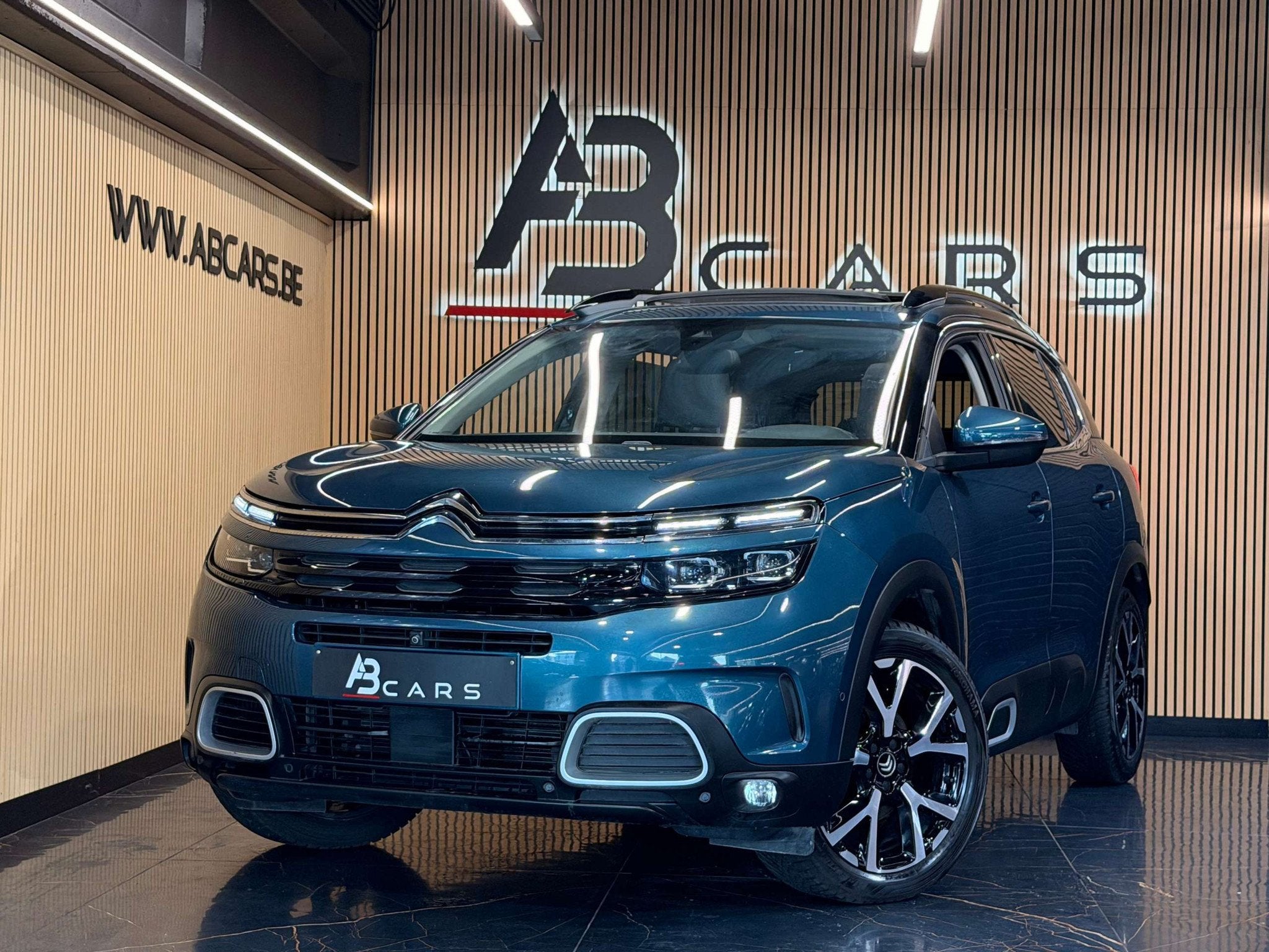 Citroën C5 Aircross 1.2i * SPORT - FULL OPTIONS * GARANTIE, Auto's, Automaat, 116 g/km, Gebruikt, 1199 cc