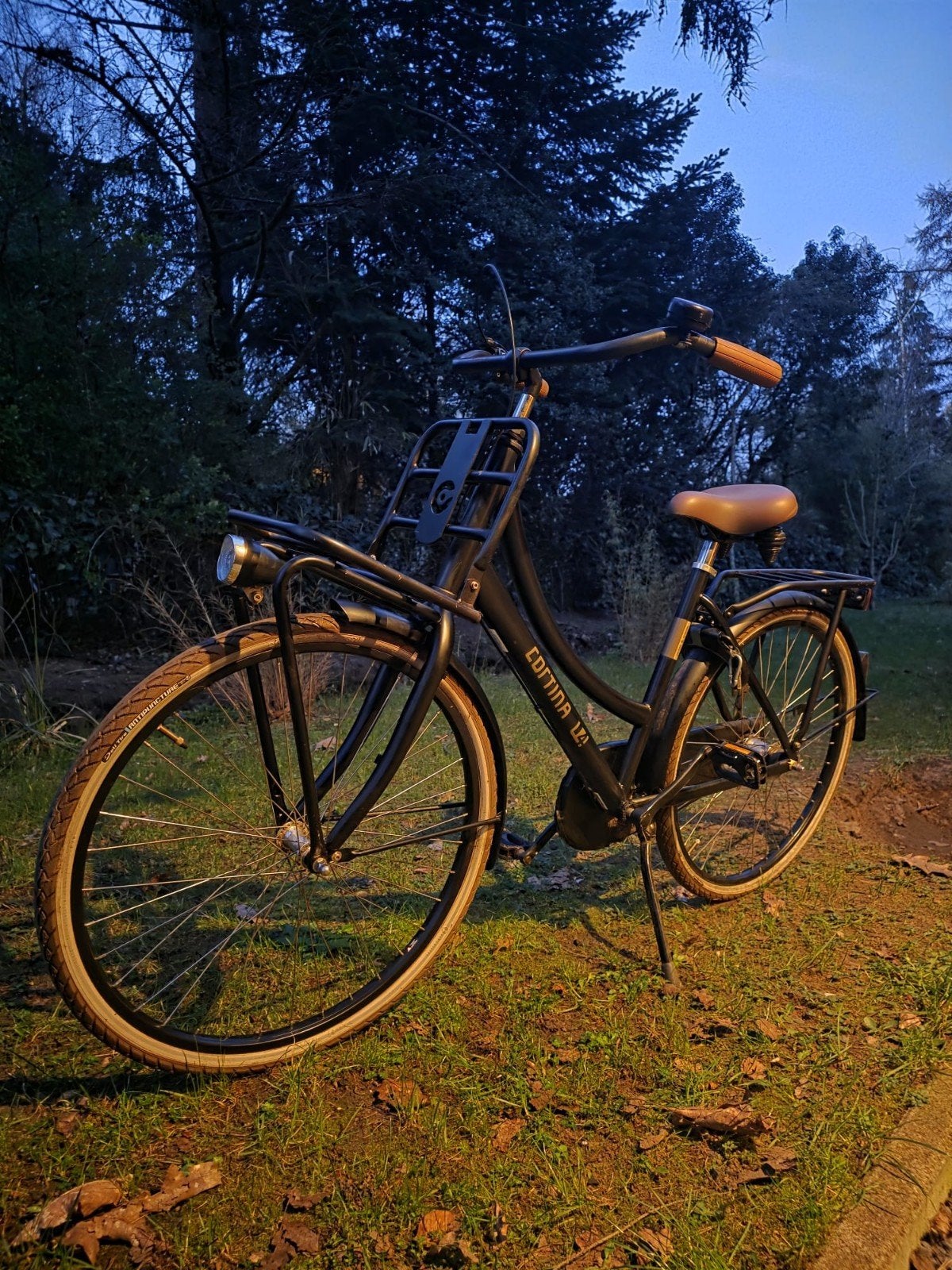 Cortina U4 Mini 26 inch zwart/ goud, Fietsen en Brommers, Fietsen | Dames | Omafietsen, Ophalen