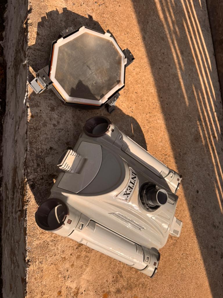 aspirateur piscine Intex, Jardin & Terrasse, Enlèvement, Utilisé, Piscines hors sol
