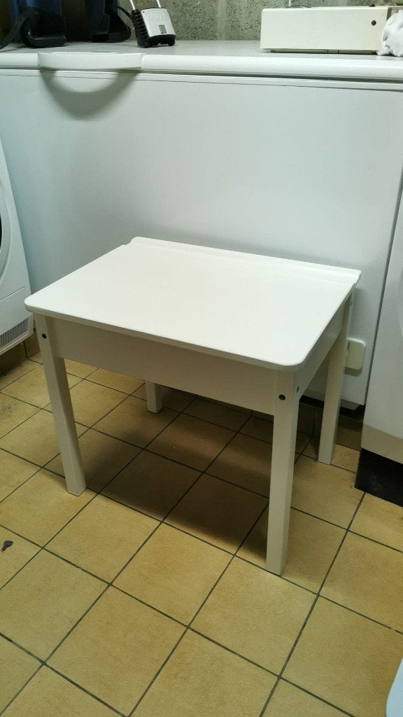 Kleuterbureau, Ophalen, Nieuw, Tafel(s)