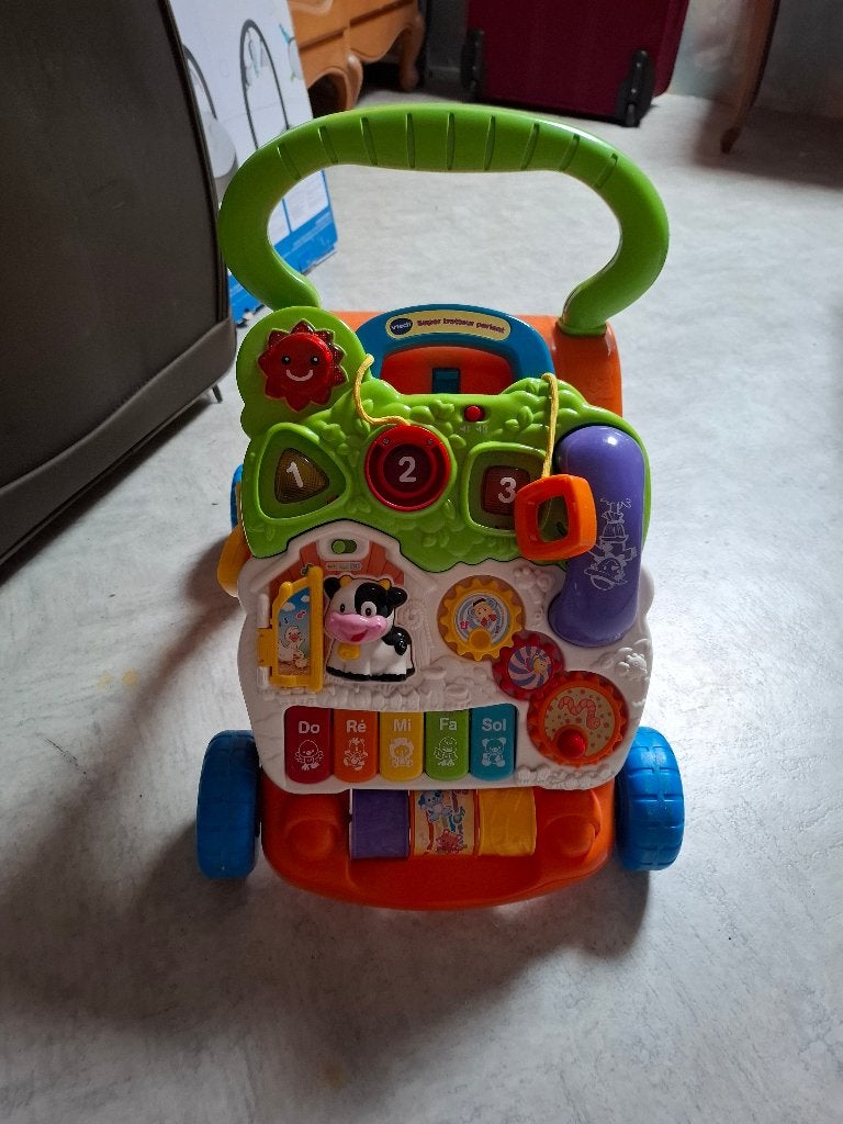 trotteur musical V Tech, Enfants & Bébés, Jouets | Vtech, Enlèvement, Utilisé, 6 mois à 2 ans