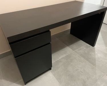 Malm bureau ikea, Ophalen, Zwart, Hout, Zo goed als nieuw