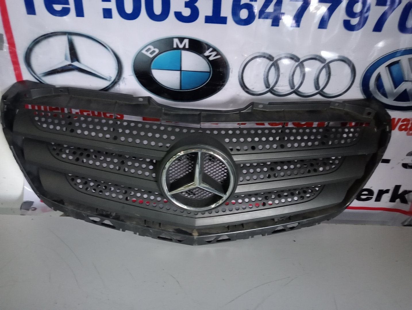 Mercedes-Benz Sprinter W906 Grille Chrome A9068880523, Utilisé, -, -, Enlèvement ou Envoi