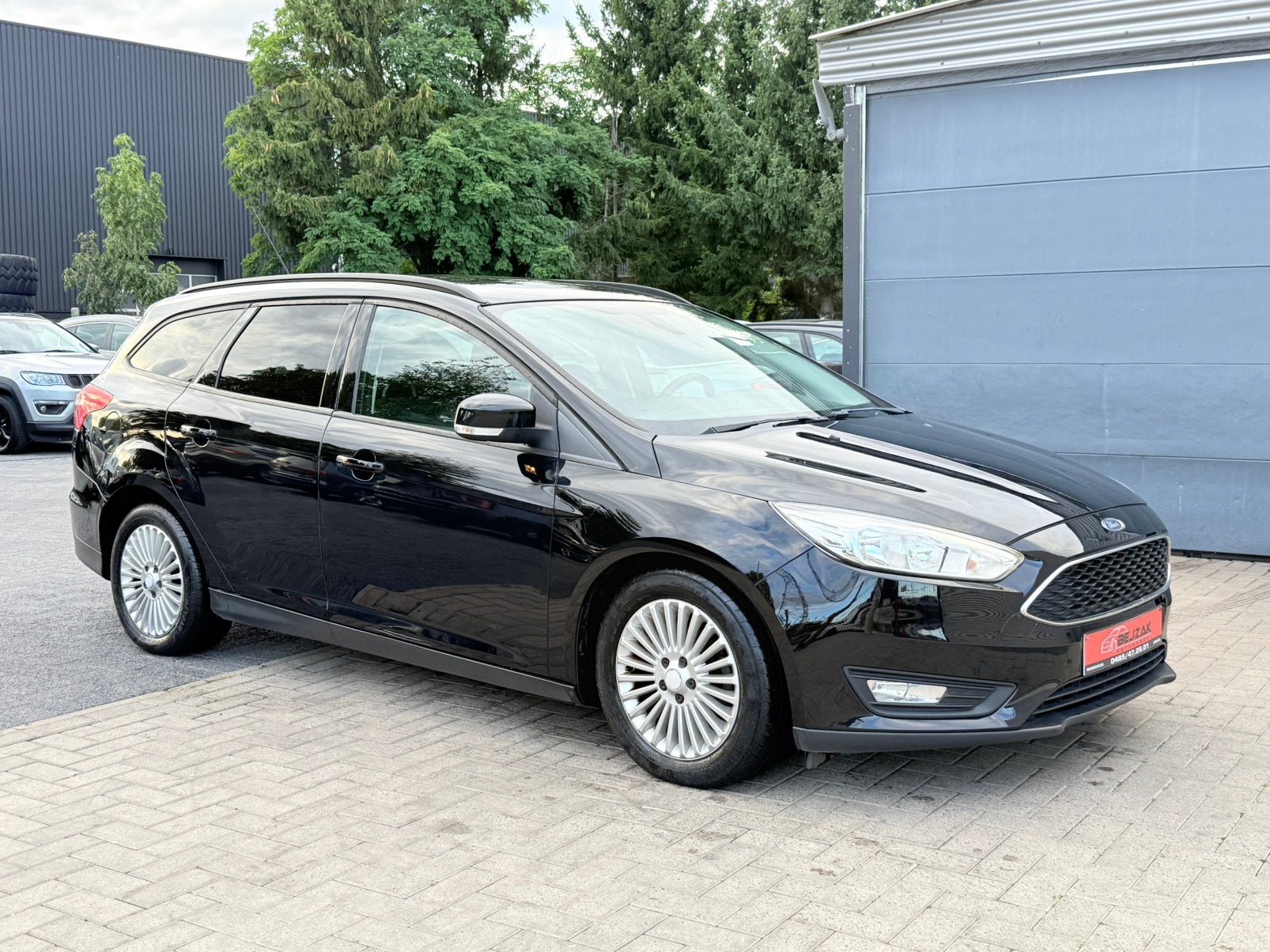 Ford Focus 1.5TDCi Euro6b 1j garantie Led | Lez Toegelaten, Auto's, Zwart, Bedrijf, Te koop, ABS