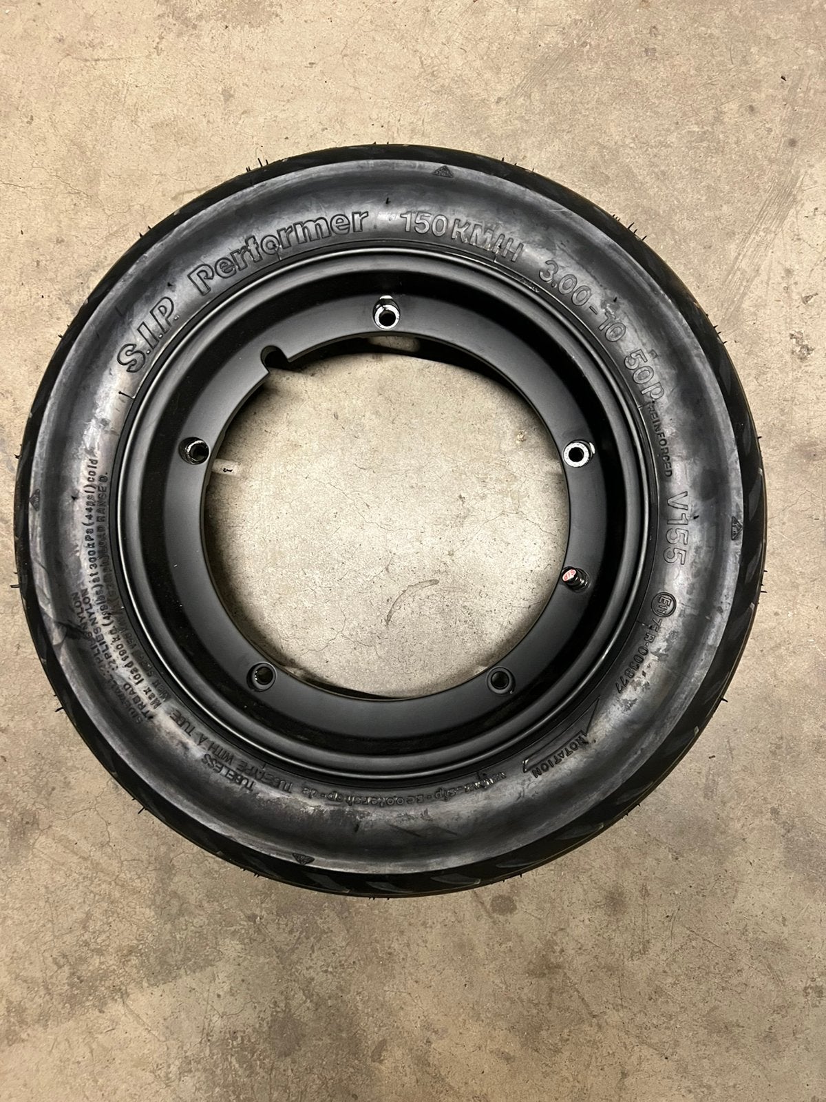 Vespa velg met band 3.00 -10. 50p, Ophalen, Zo goed als nieuw, Vespa