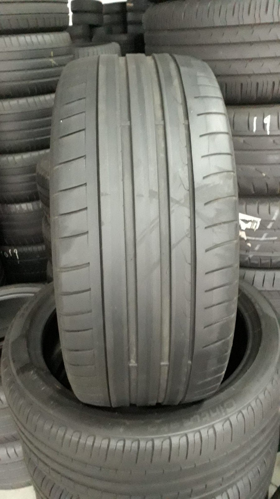 25540r19 255 40 r19 255/40/19 dunlop Bridgestone avec montag