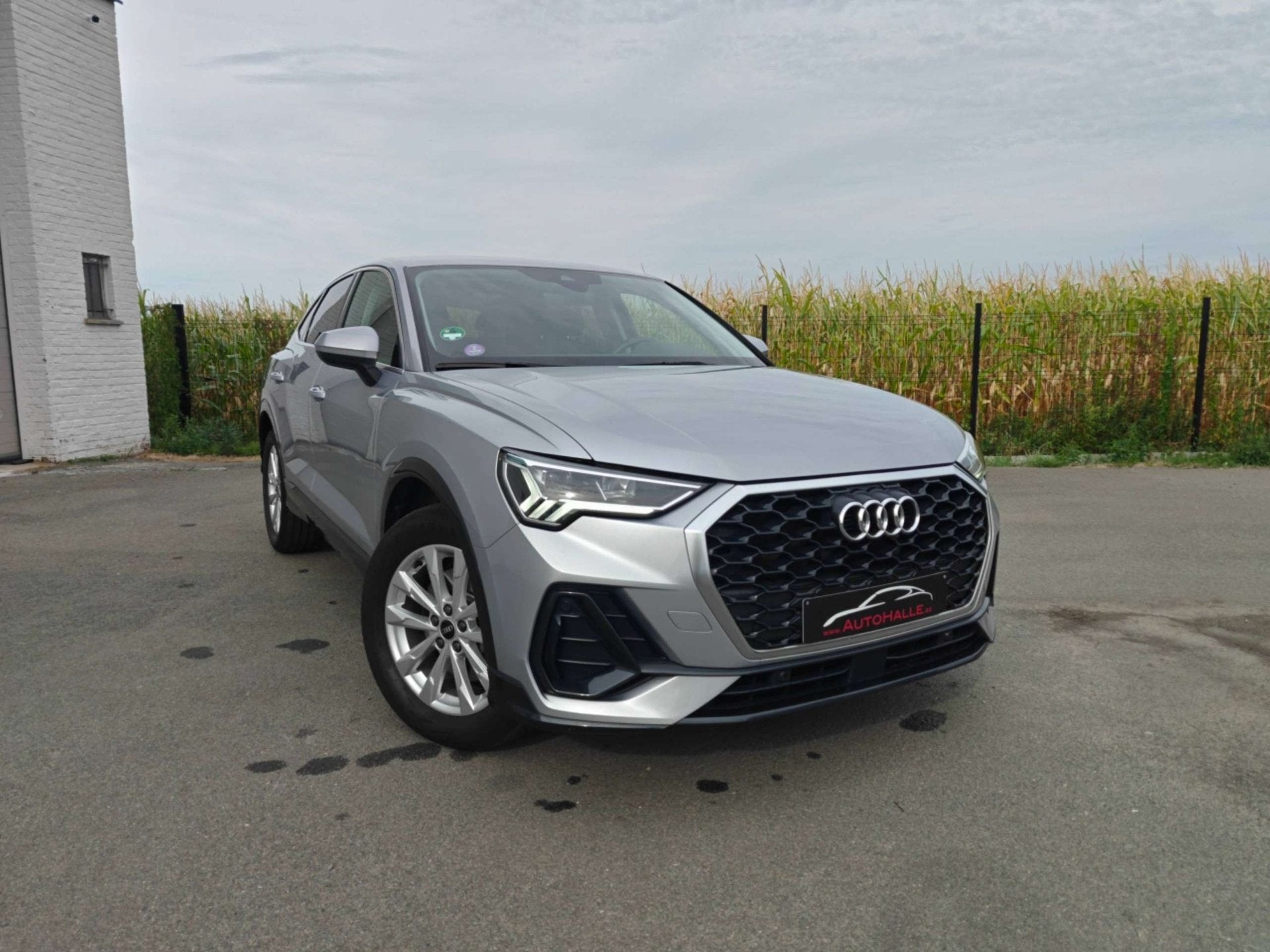 Audi Q3 Q3 Sportback PHEV 45 TFSIe S line S tronic - GPS/LEE, Autos, 1395 cm³, Achat, Chargement par induction pour smartphones