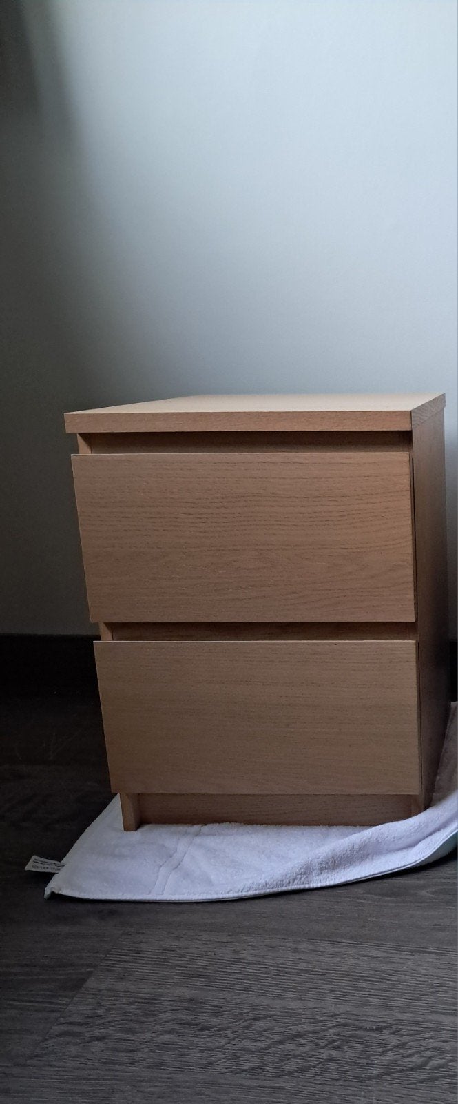 ikea malm nachtkastje, Ophalen, Zo goed als nieuw