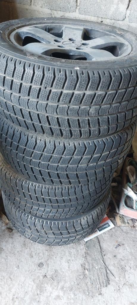 Velgen met winterbanden roadstone euro win 550, Auto-onderdelen, Banden en Velgen, Ophalen, Gebruikt, 16 inch, Banden en Velgen