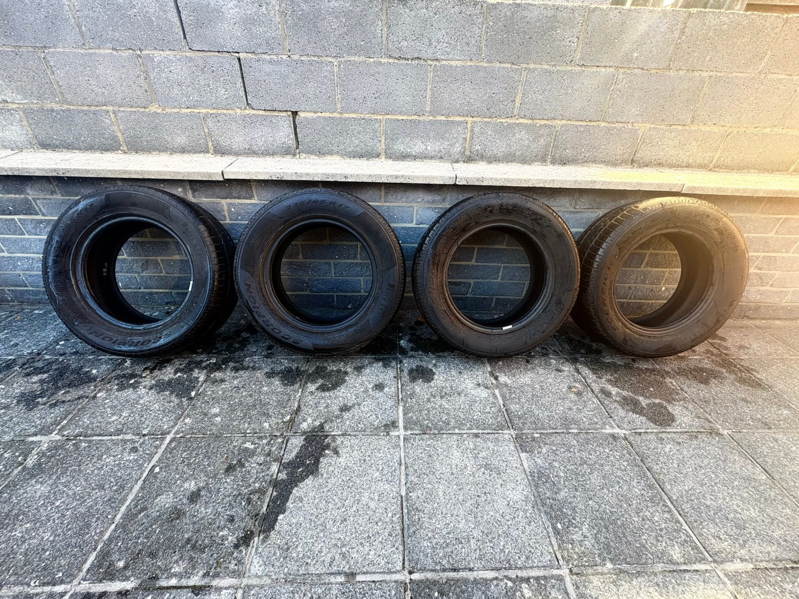 Pirelli-banden., Ophalen, Nieuw