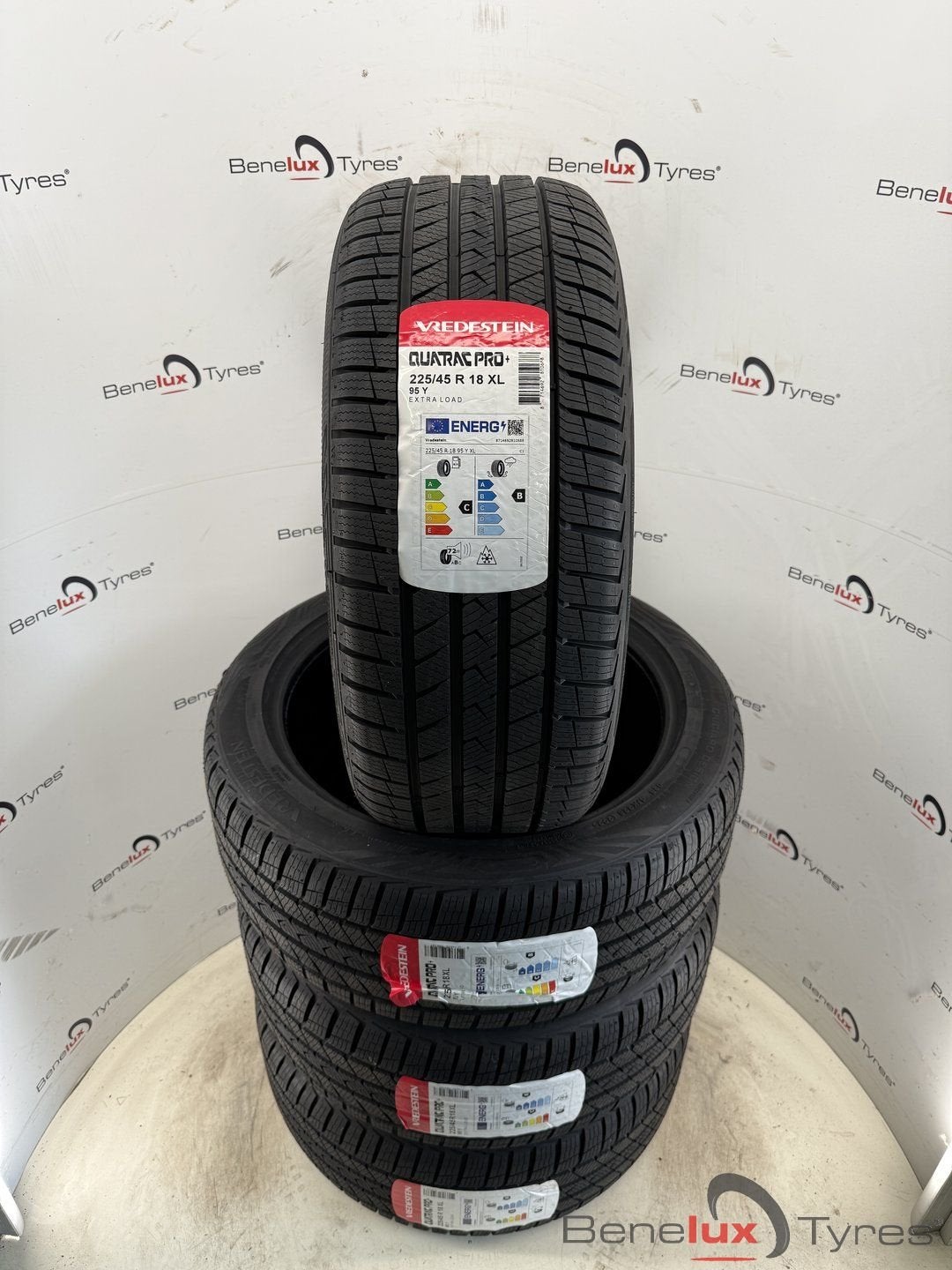 all-season 225/45R18 Vredestein 225/45 R18 225/45/18 2254518, Neuf, 4 Saisons, Véhicule de tourisme, -