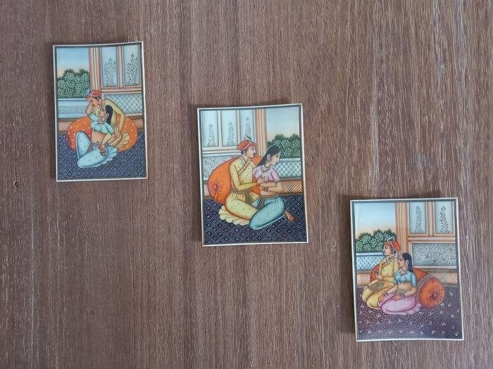 Peintures miniatures mogholes. Set de trois, Antiquités & Art, Art | Peinture | Moderne, Enlèvement ou Envoi, Gouache, Figures