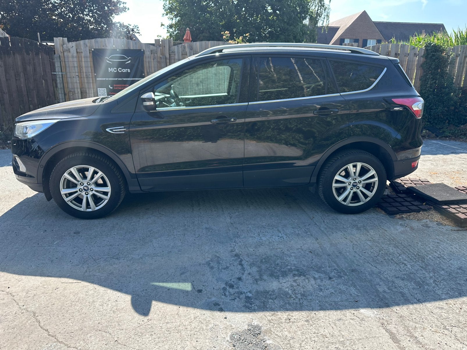 Ford kuga 1.5benzine bobine kapot, Auto's, Voorwielaandrijving, USB, Zwart, Leder