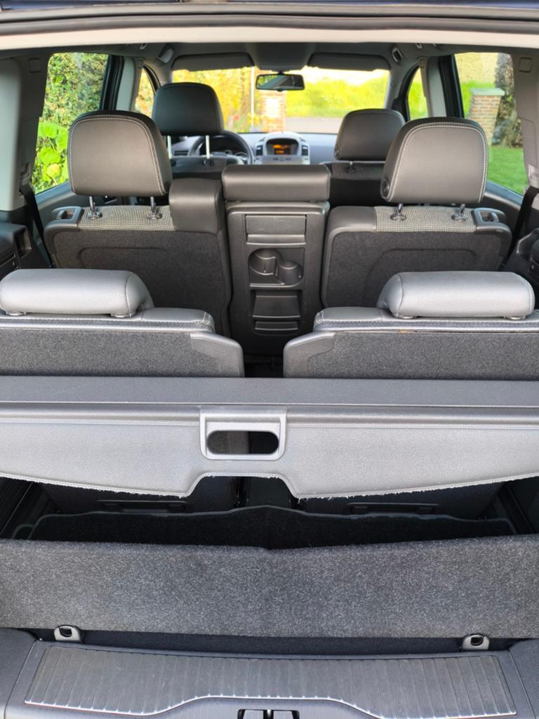 Opel Zafira B, 1.9 CDTI, jaar 2007, 7 stoelen zeer schoon, Auto's, Monovolume, Zwart, 4 cilinders, Parkeersensor