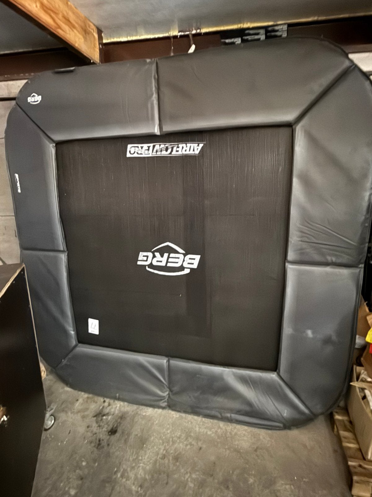 BERG AirFlow Pro trampoline 2x2m– showroommodel – ongebruikt, Ophalen, Zo goed als nieuw